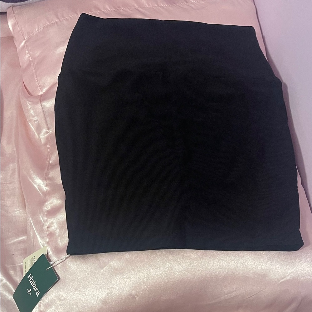 HALARA Black Ribbed Pencil Mini Skirt